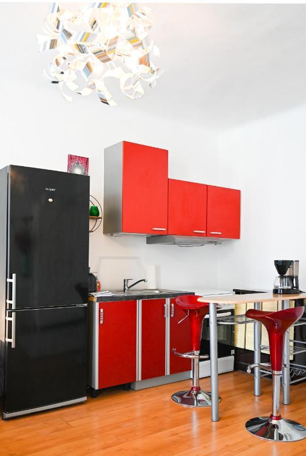 Backpacker Apartment Bahnhof 비엔나 외부 사진