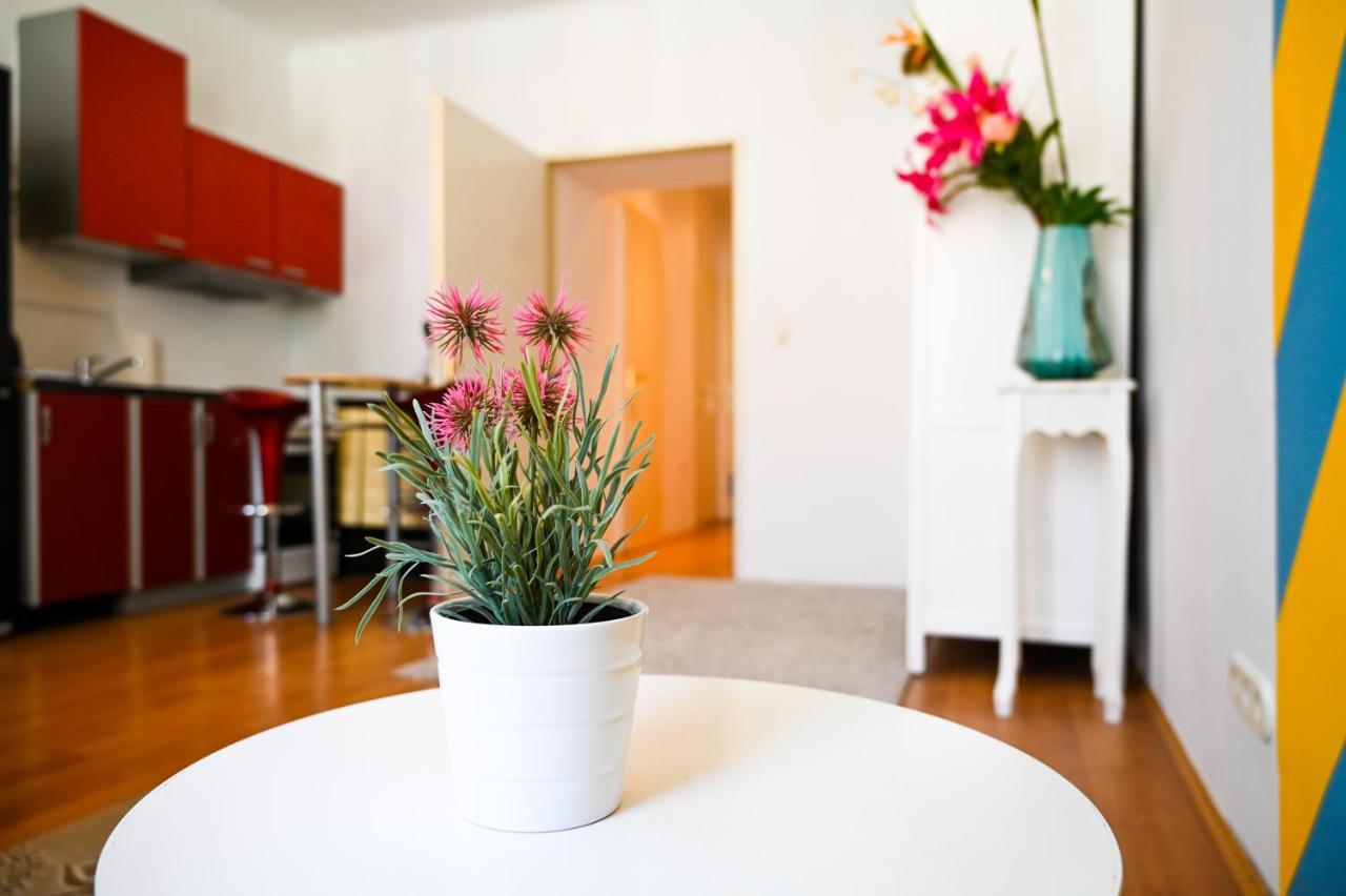 Backpacker Apartment Bahnhof 비엔나 외부 사진